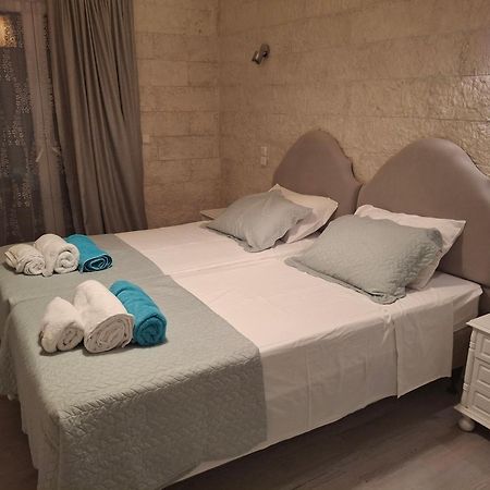 Sousouro House Apartment Kassiopi Bagian luar foto