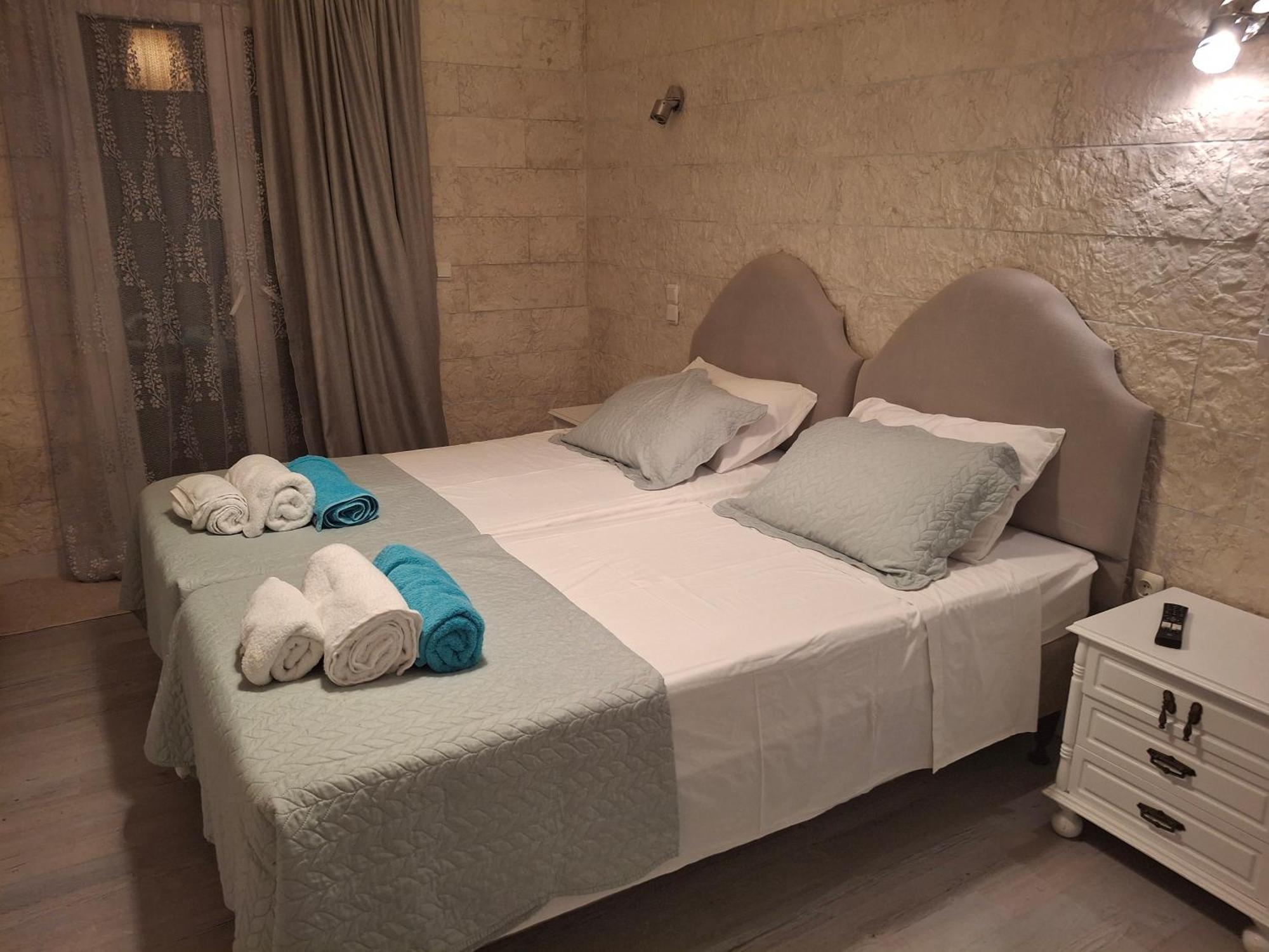 Sousouro House Apartment Kassiopi Bagian luar foto
