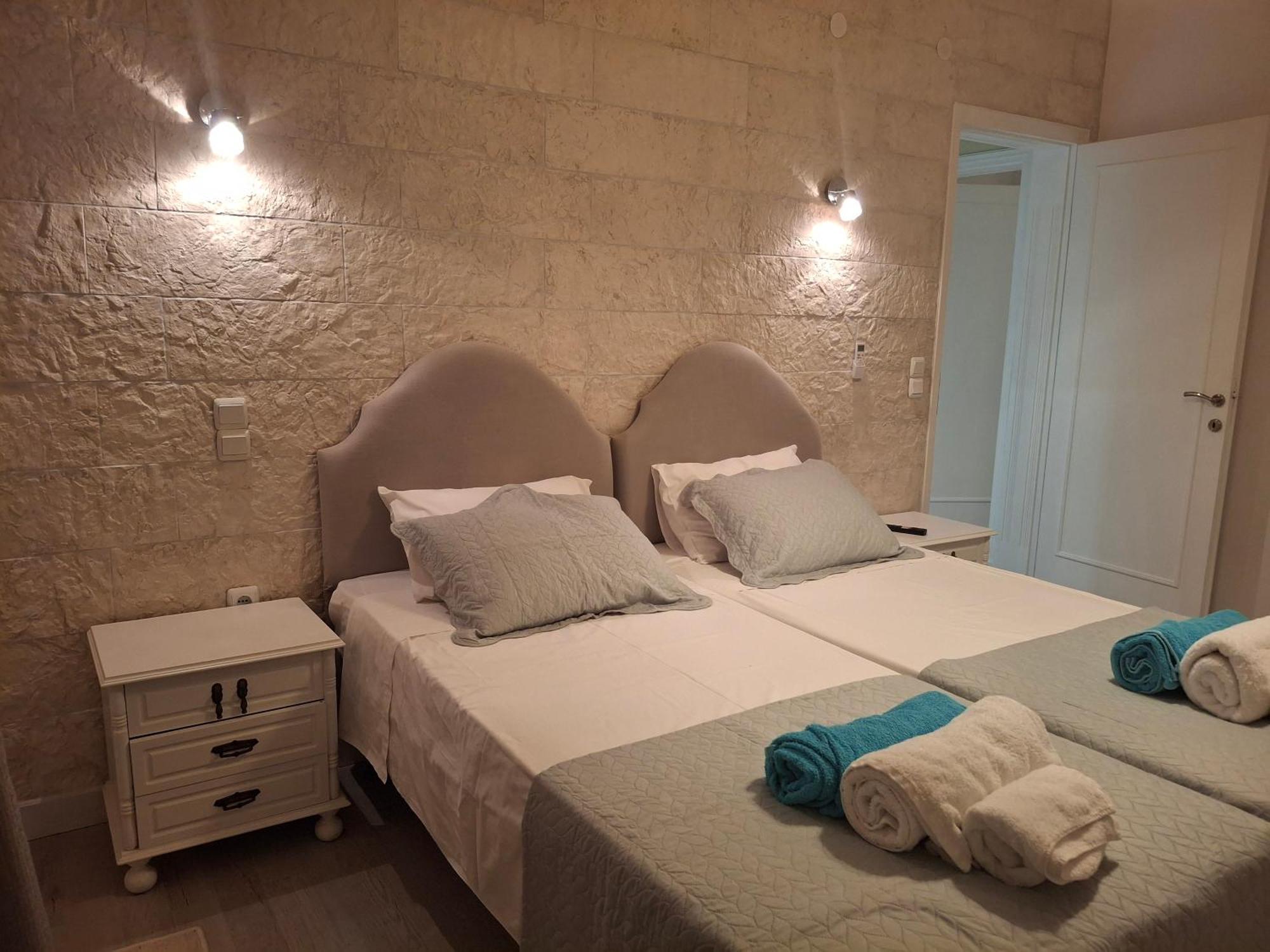 Sousouro House Apartment Kassiopi Bagian luar foto