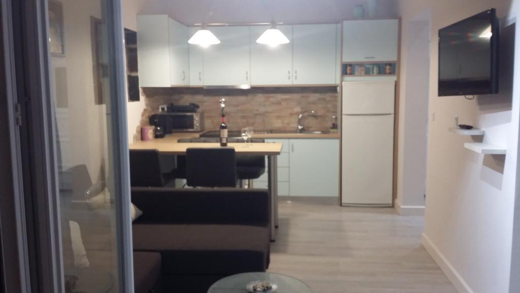 Sousouro House Apartment Kassiopi Bagian luar foto
