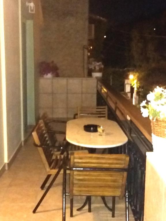 Sousouro House Apartment Kassiopi Bagian luar foto