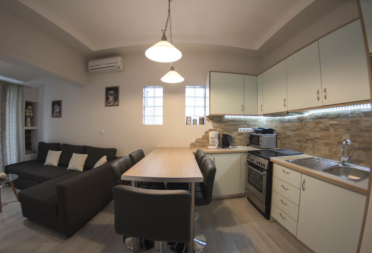 Sousouro House Apartment Kassiopi Bagian luar foto